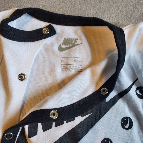 Nike baby sleeper - 3M - Smiley faces - Picture 6 of 8